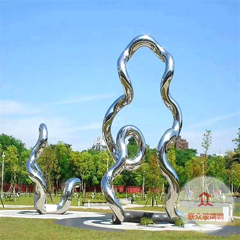大型卡通幾何熊貓玻璃鋼雕塑動(dòng)物擺件戶外園林景觀不銹鋼雕塑廠家