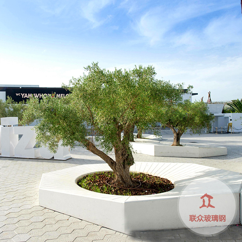 玻璃鋼異形樹(shù)池三角形花壇商業(yè)美陳戶外休閑椅機(jī)場(chǎng)擺件供應(yīng)全國(guó)