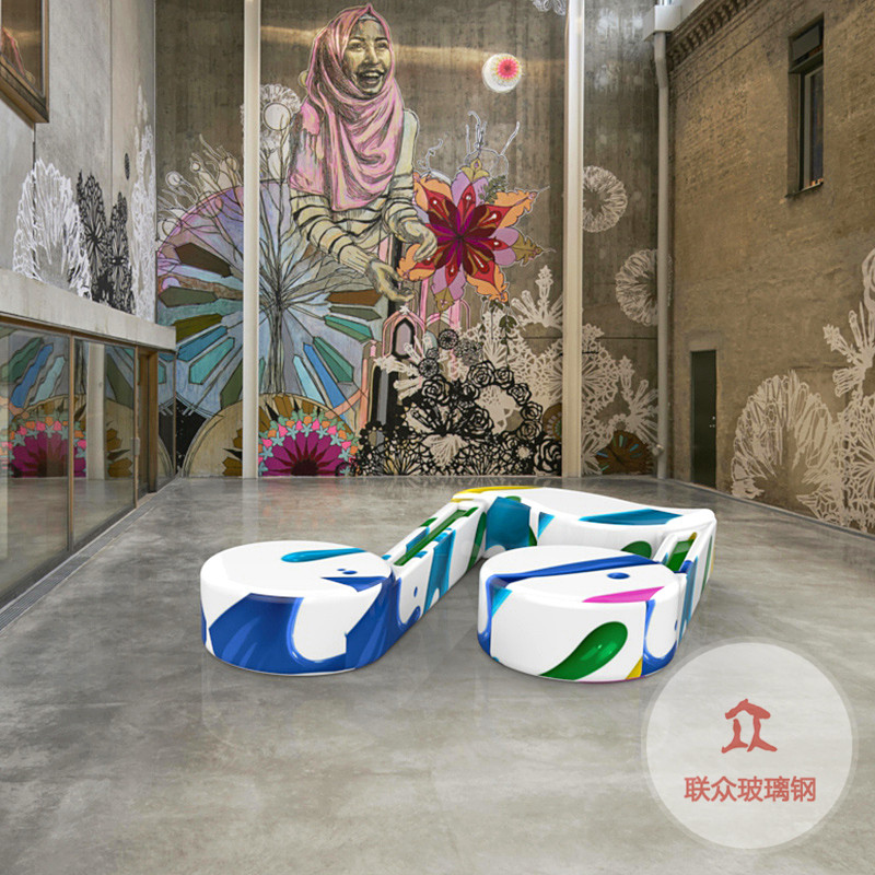 玻璃鋼商場(chǎng)美陳休閑等候排椅幼兒園游樂場(chǎng)字母正方體凳子戶外定制